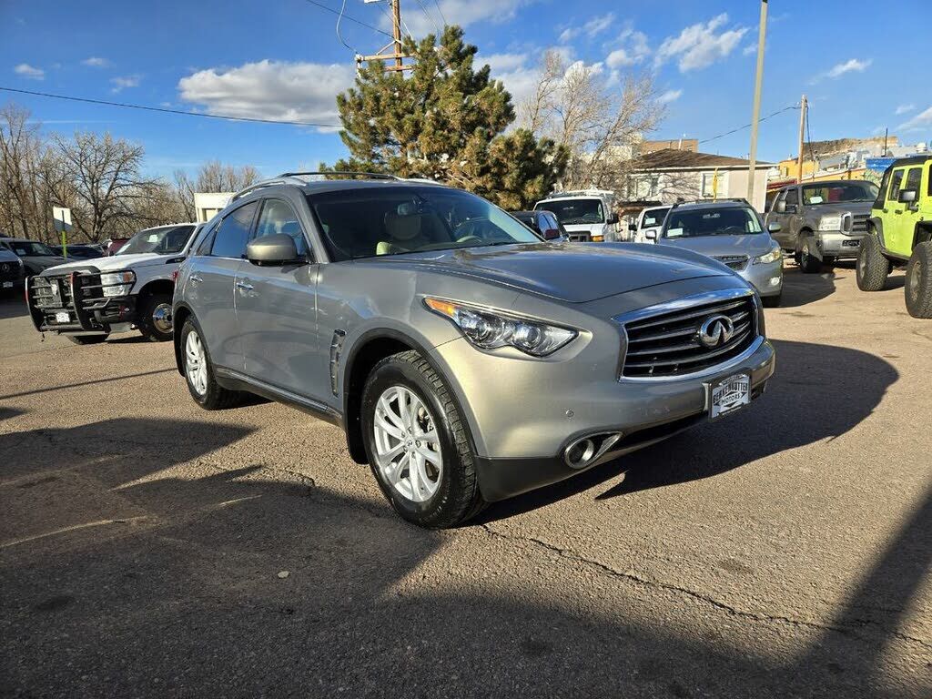 Infiniti FX37
