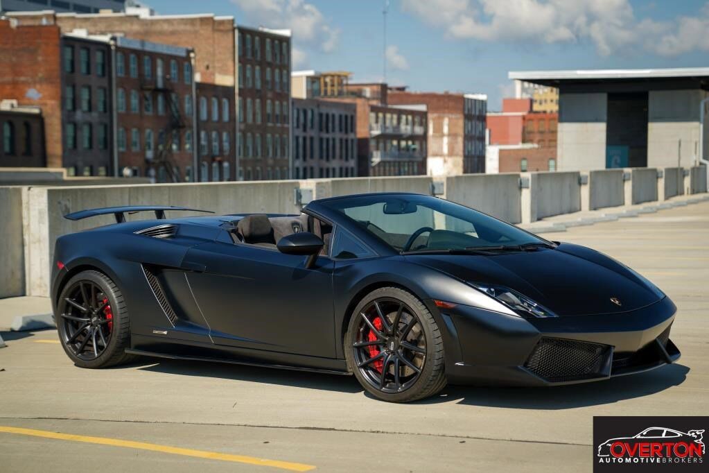 LAMBORGHINI