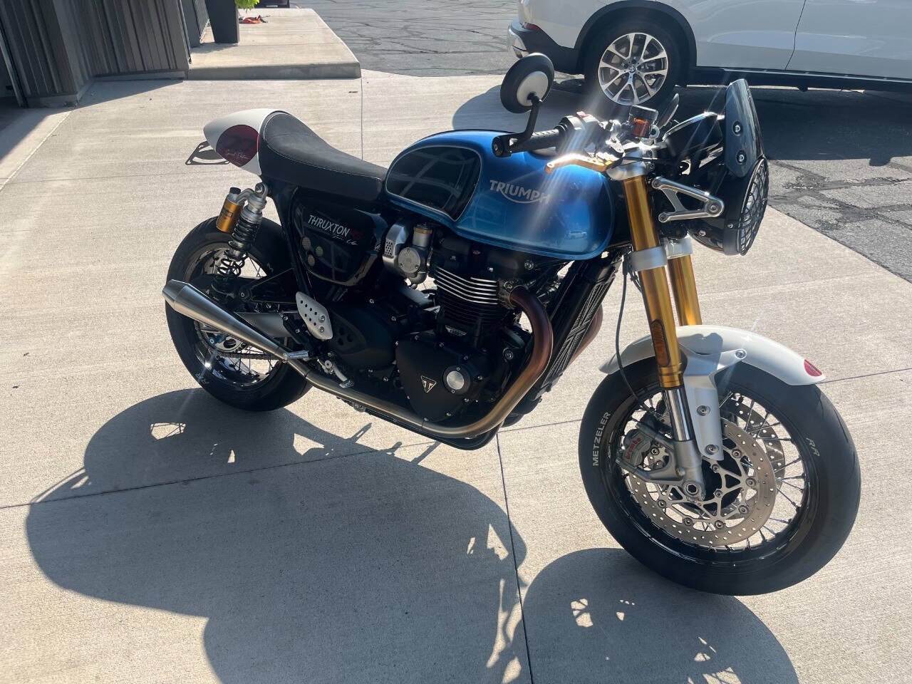 2022 TRIUMPH Thruxton