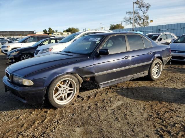 BMW 740i