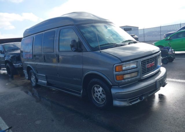 GMC Savana