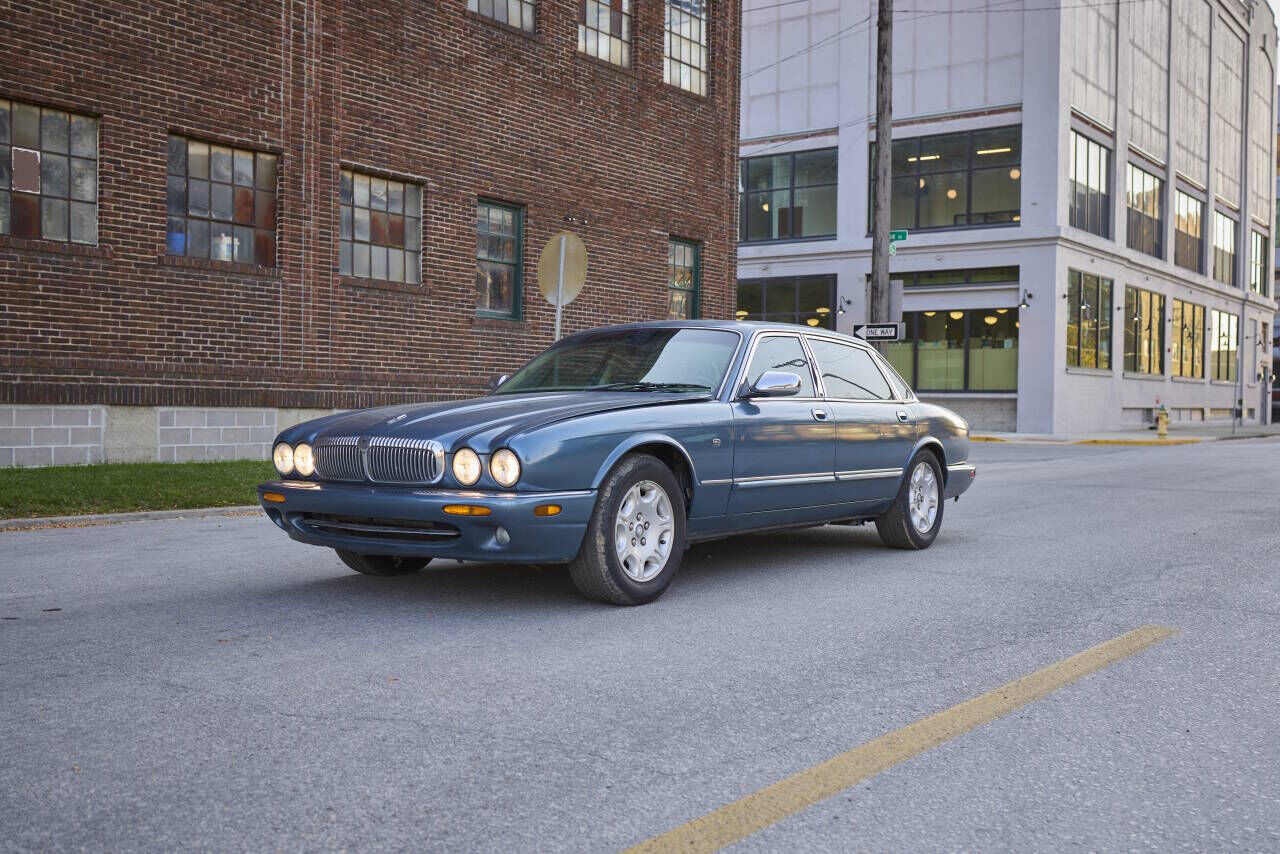 Jaguar Vanden Plas