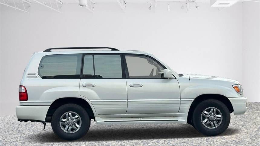 Lexus LX