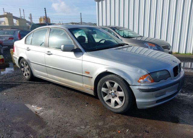 BMW 323i