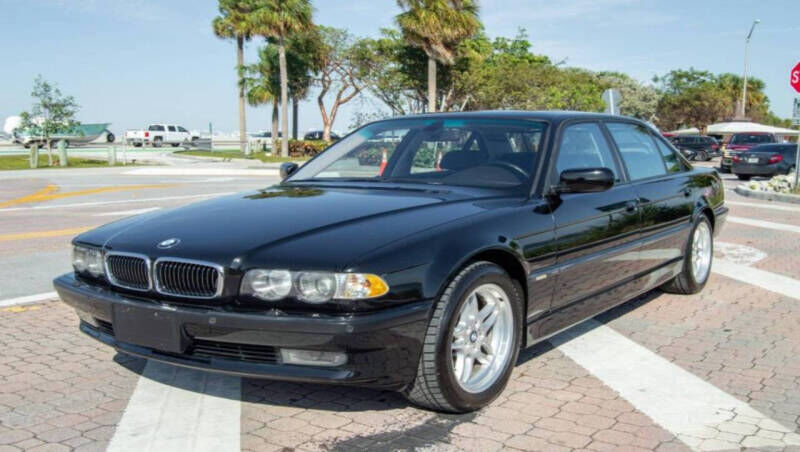 BMW 750i