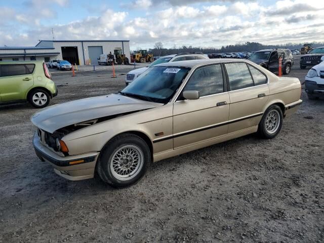 BMW 525i