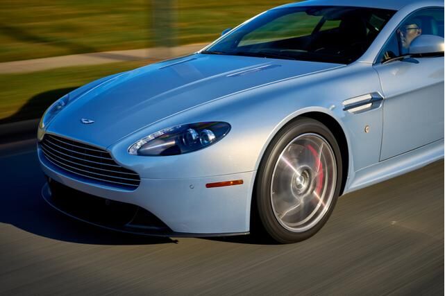 Aston Martin V8 Vantage