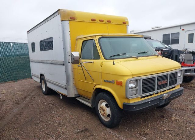 GMC Cutaway Van