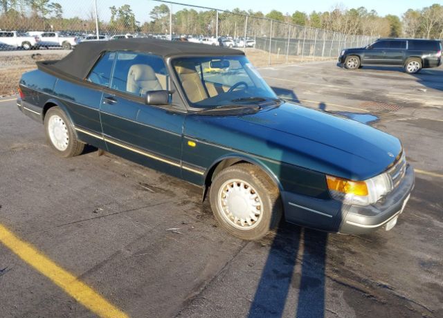 Saab 900