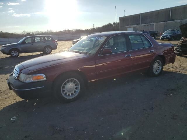 Ford Crown Victoria