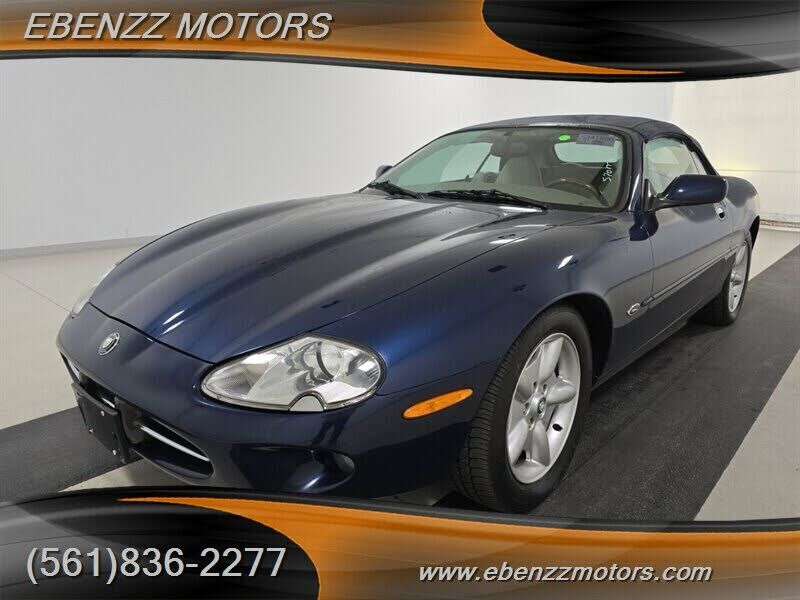 Jaguar XK8