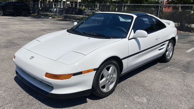 Toyota MR2