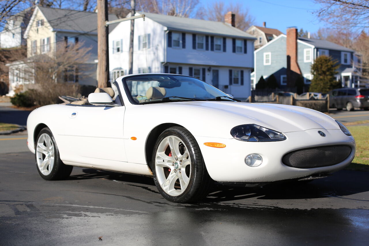 Jaguar XK8
