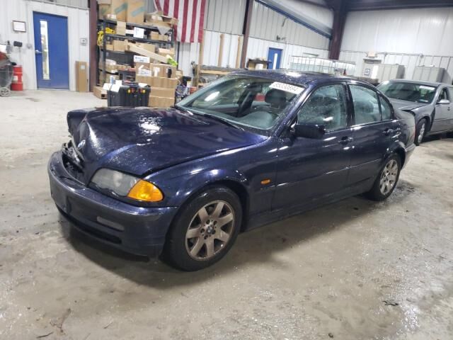 BMW 323i