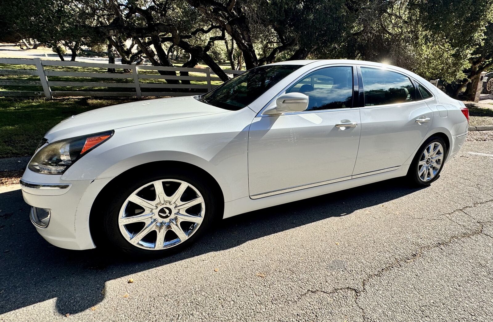 Hyundai Equus