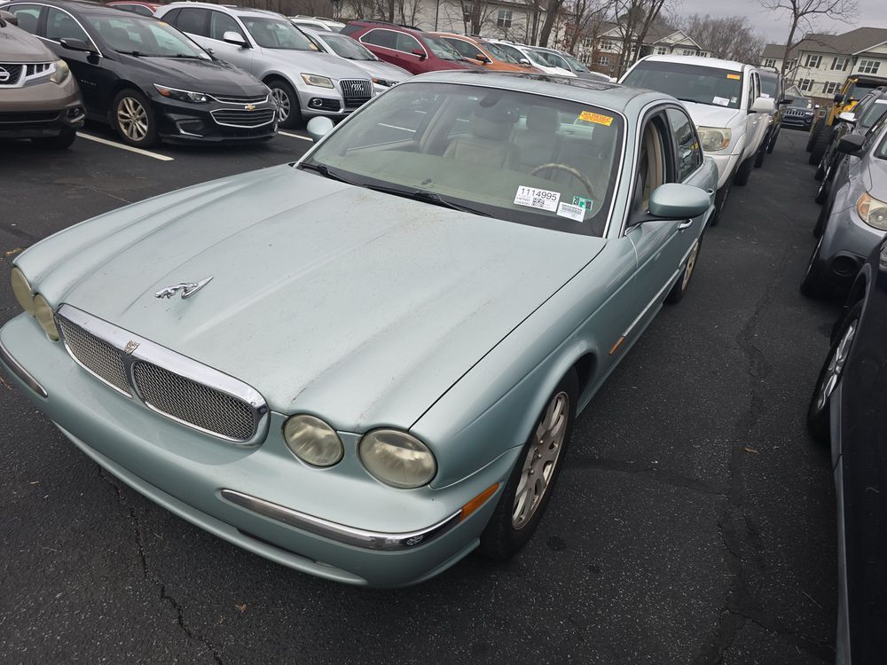 Jaguar XJ