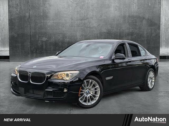 BMW 740i