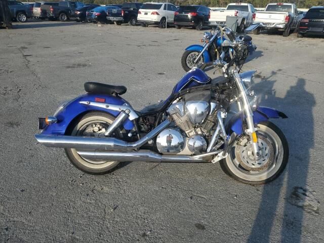 Honda VTX1300R