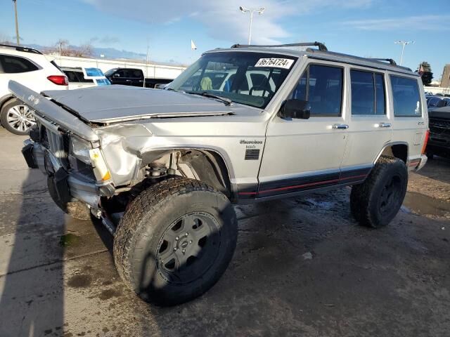 Jeep Cherokee