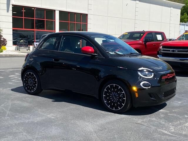 2024 FIAT 500e