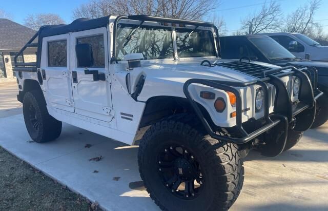 HUMMER H1