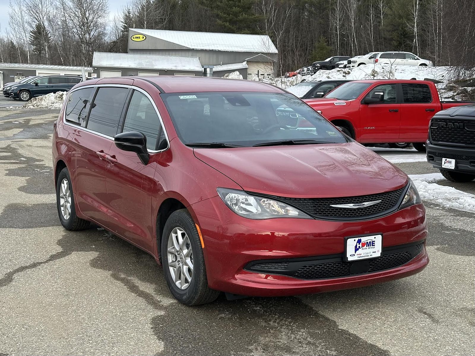 2025 CHRYSLER Voyager