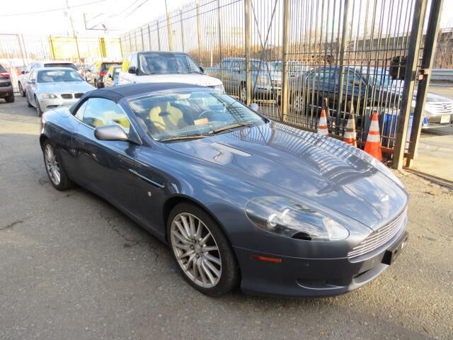 Aston Martin DB9