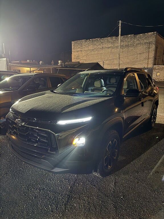 2025 CHEVROLET Equinox