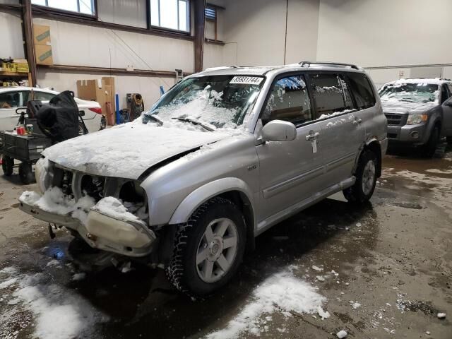 Suzuki XL7