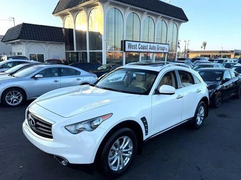 Infiniti FX37