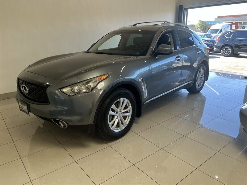 Infiniti FX37