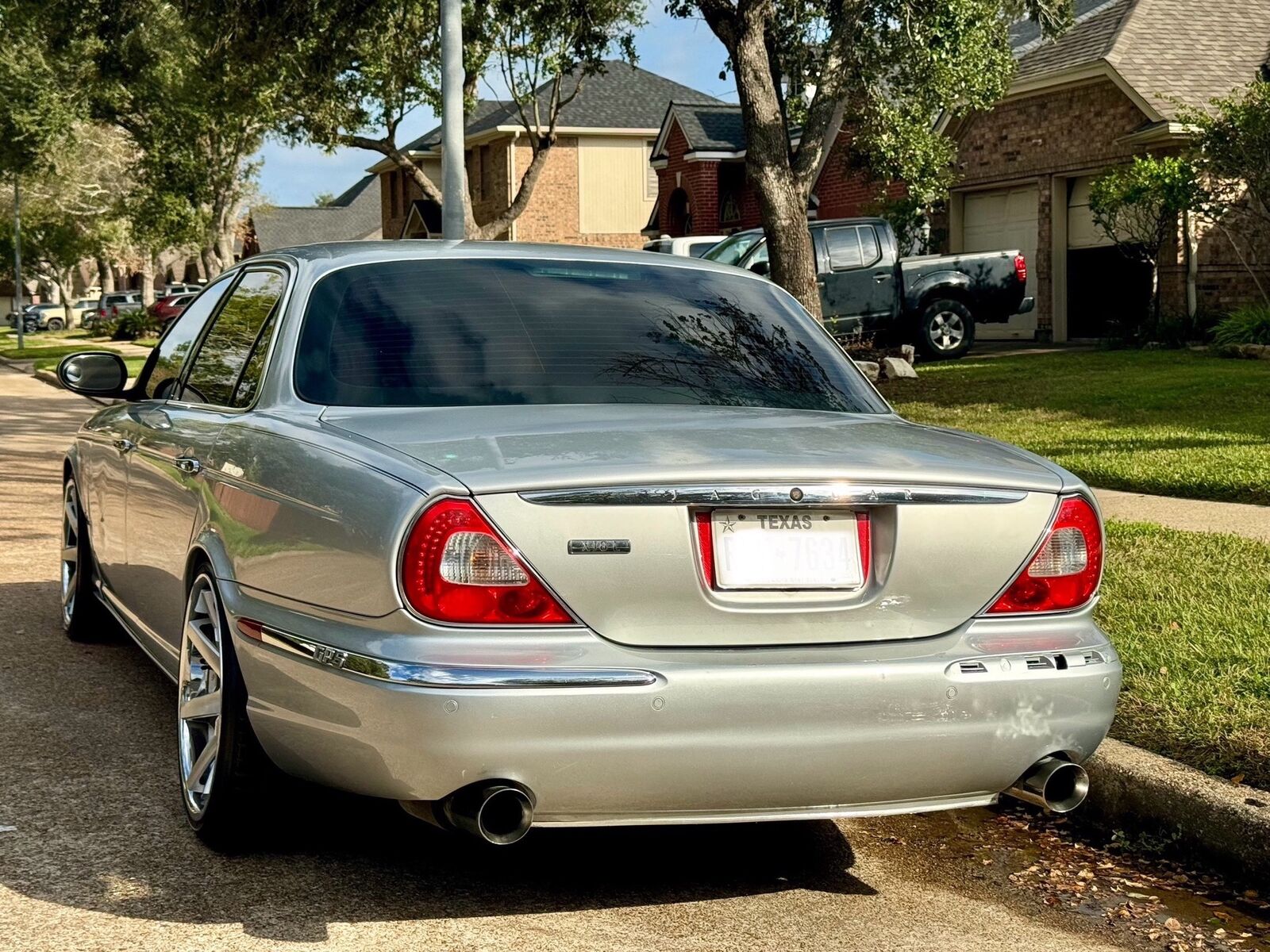 Jaguar XJ