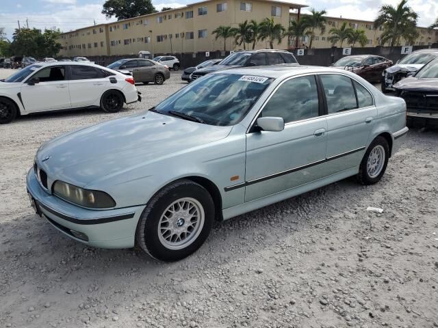 BMW 528i