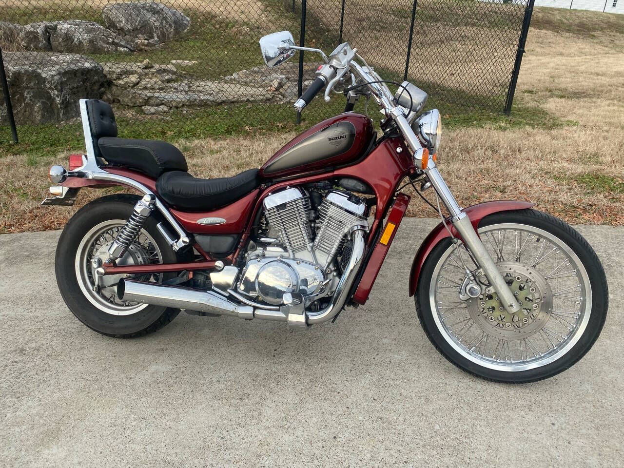 Suzuki VS800