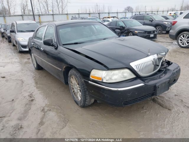 Lincoln Town Car