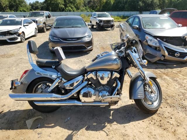 Honda VTX1300R