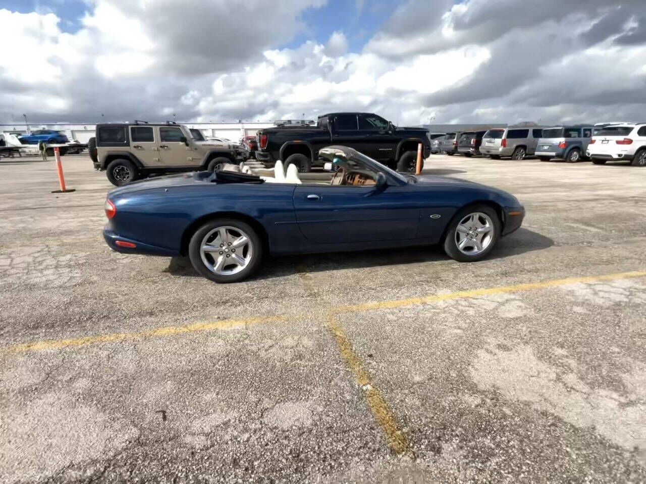 Jaguar XK8