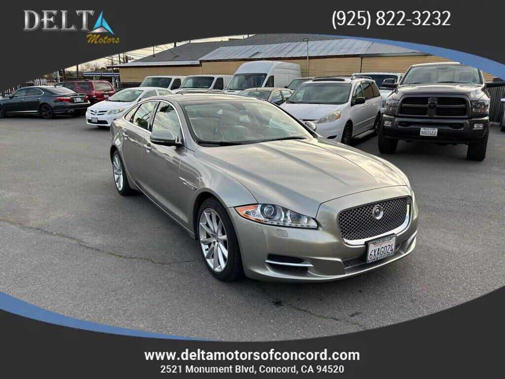 Jaguar XJ