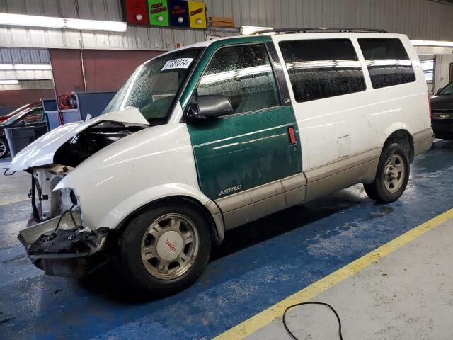 GMC Safari