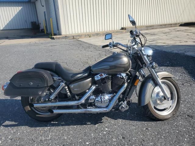 Honda VT1100C2 (SHADOW SABRE)