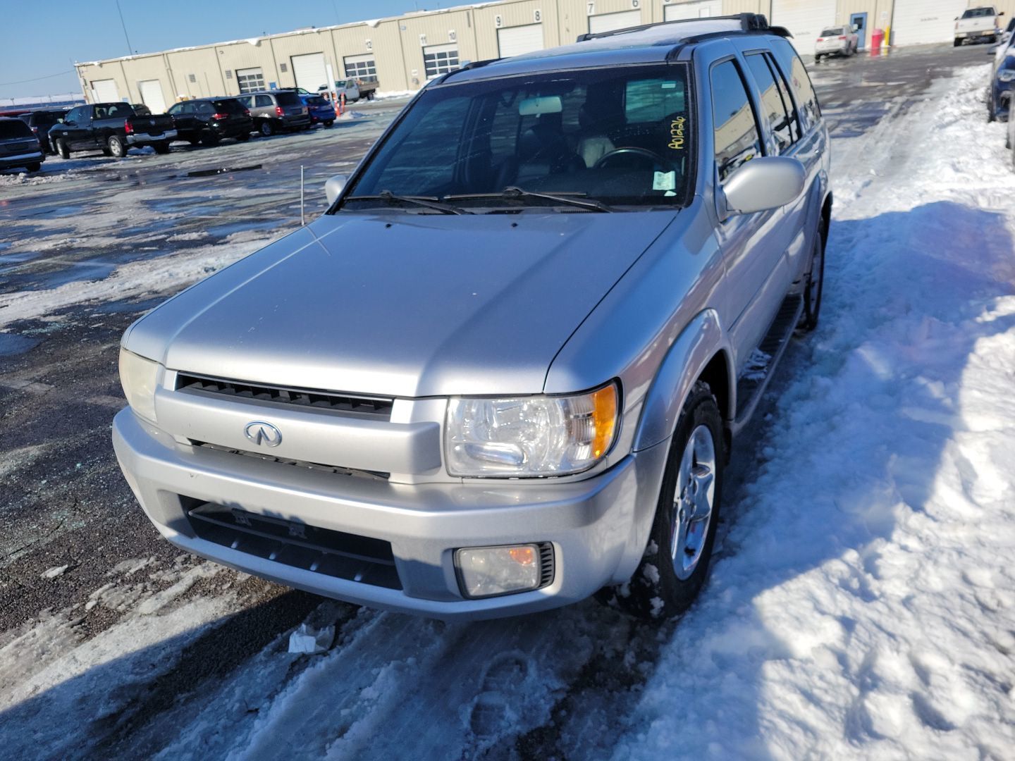 Infiniti QX4