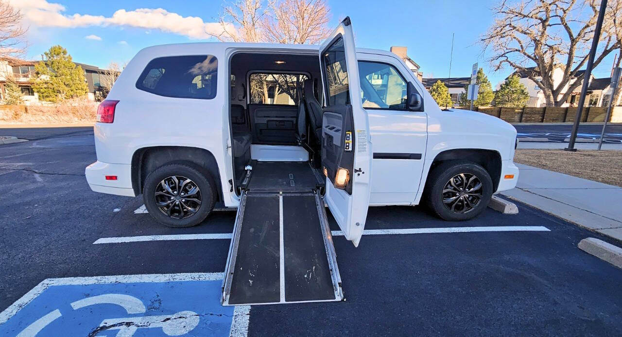 2014 AM GENERAL MV-1