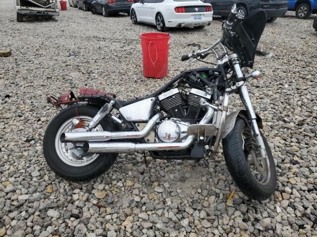 Suzuki VZ800