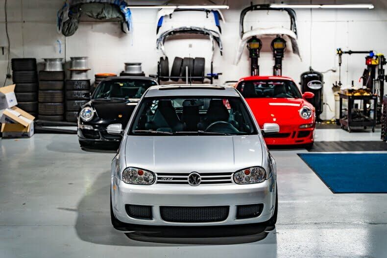 Volkswagen R32