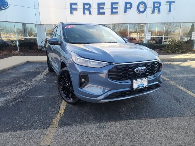 2025 FORD Escape