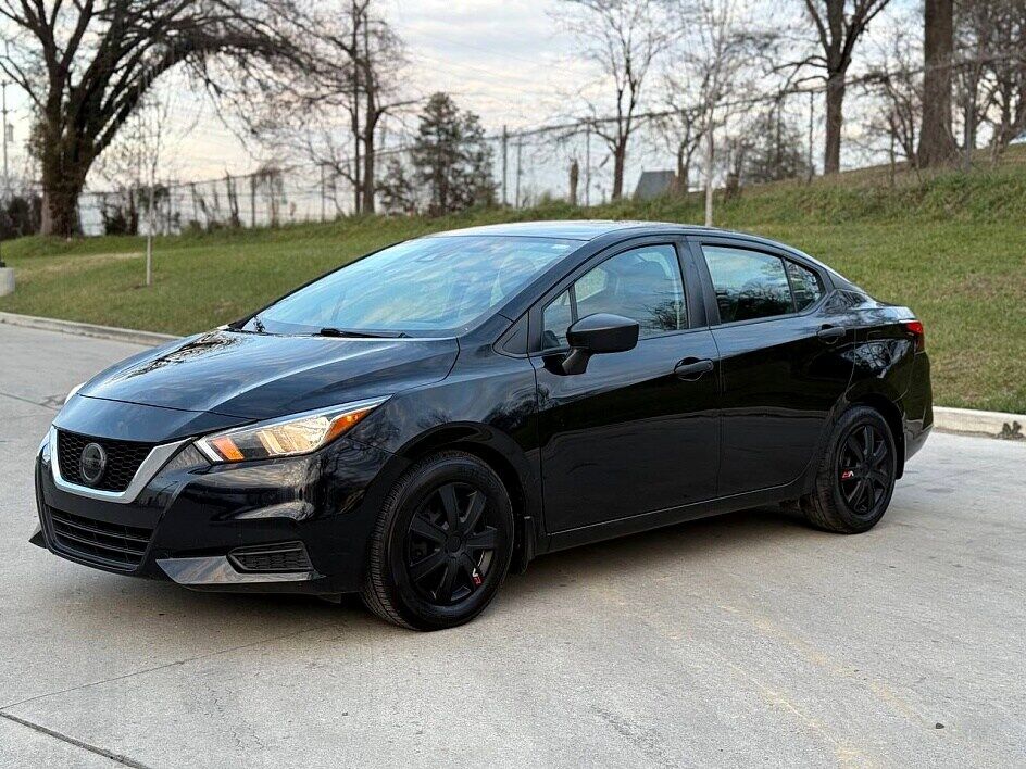 2020 NISSAN Versa