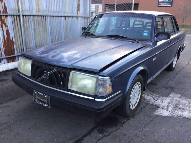 Volvo 240 Series