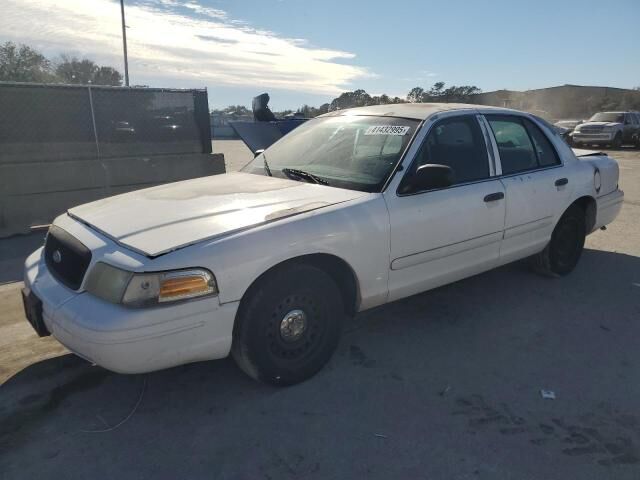 Ford Crown Victoria