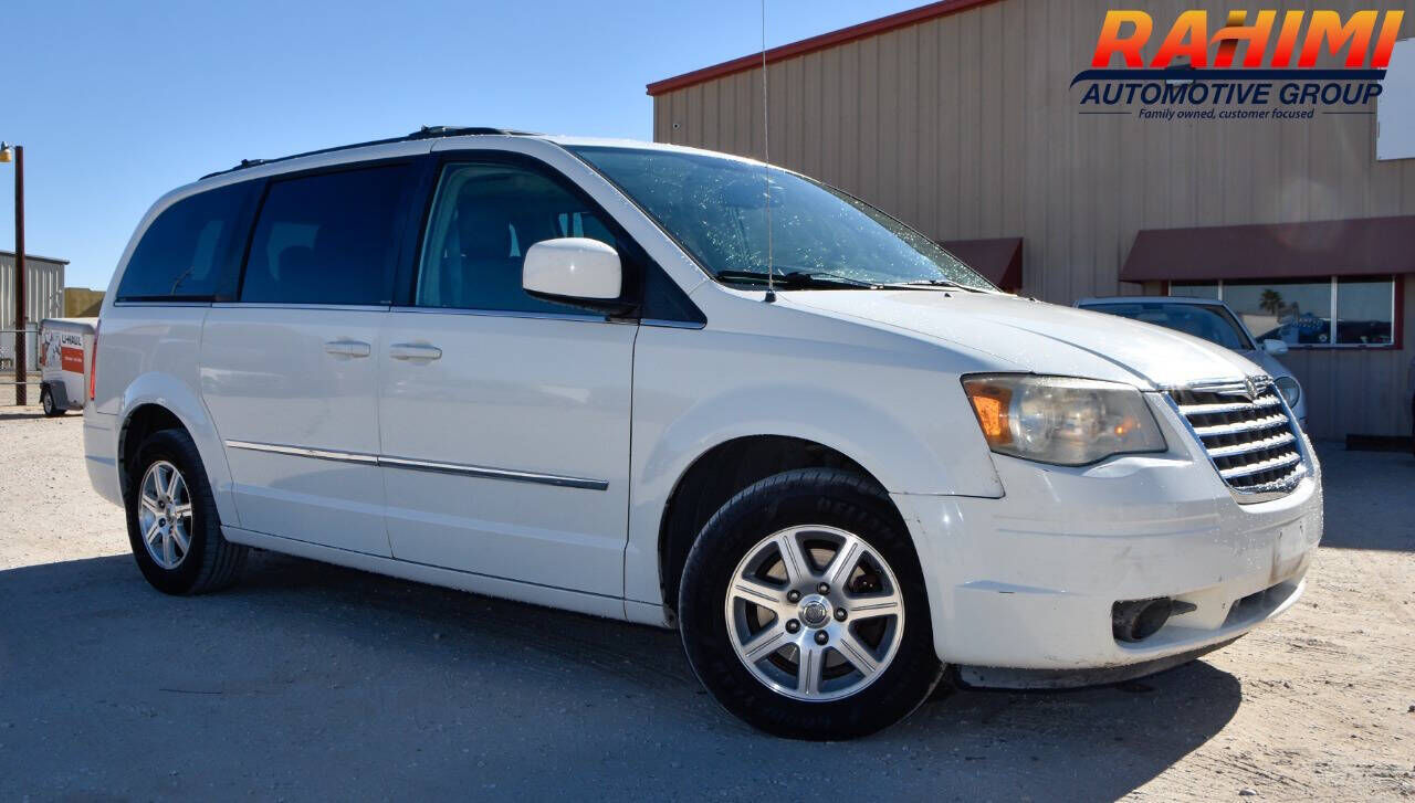 2009 CHRYSLER Town and Country