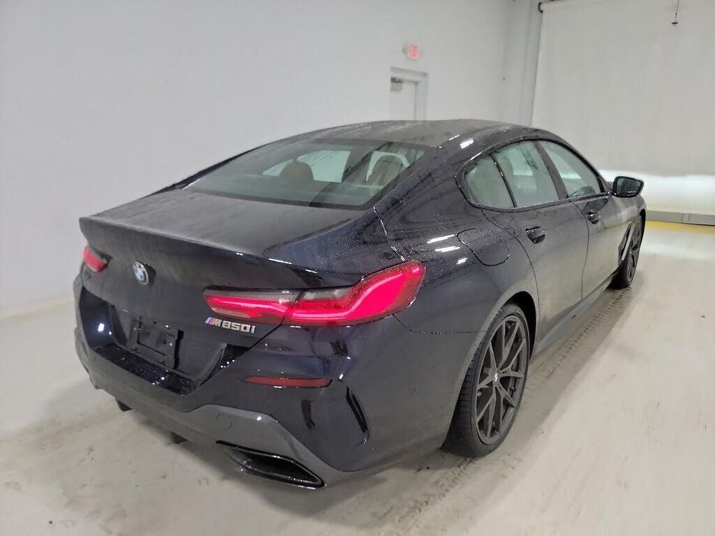 2021 BMW M850i